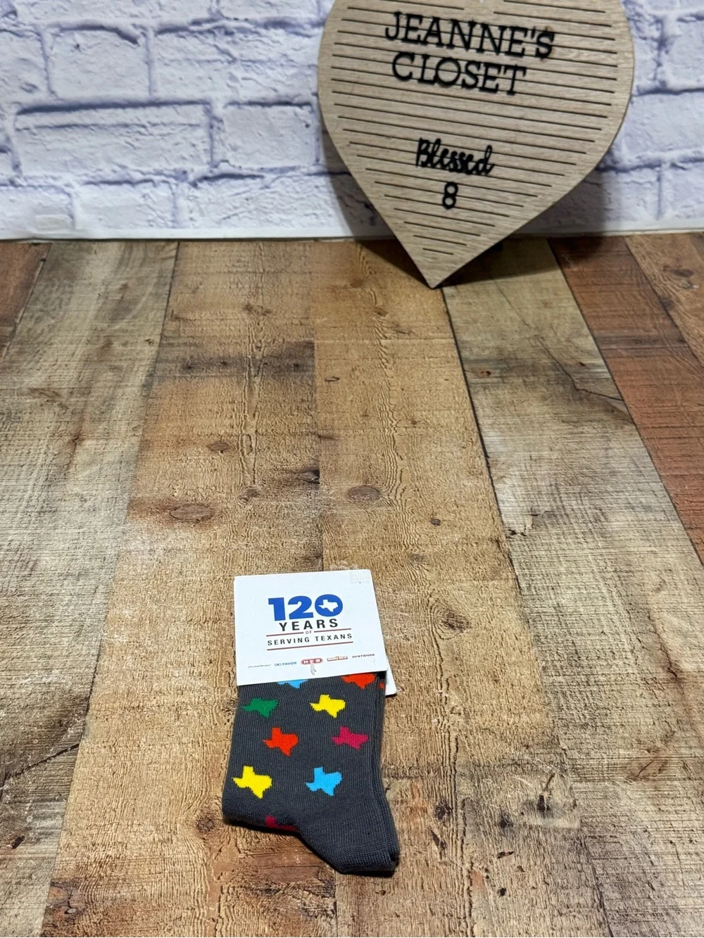 H-E-B HEB 120 Years Texas Shape Geometric Crew Socks Gray for adult. One size  M